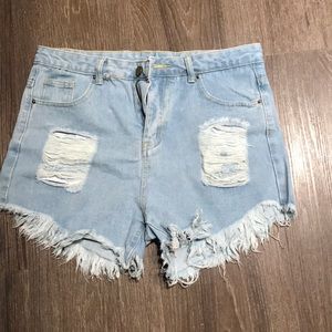 “Mom Shorts” high waisted light denim shorts